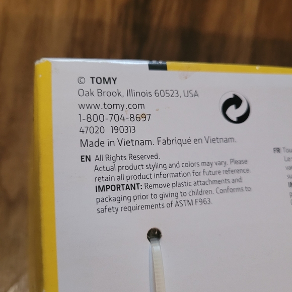 Dump Truck & Tractor With Loader John Deere Sandbox Construction 2 Pack Toys - Picture 4 of 4